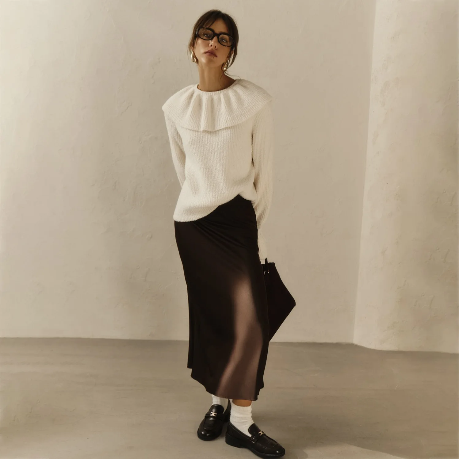 

Fashionable Elegant Women's Sweater Autumn Winter Casual Loose Lazy Style Knitted Ruffle Collar Long Sleeve Bell Sleeve Pullover