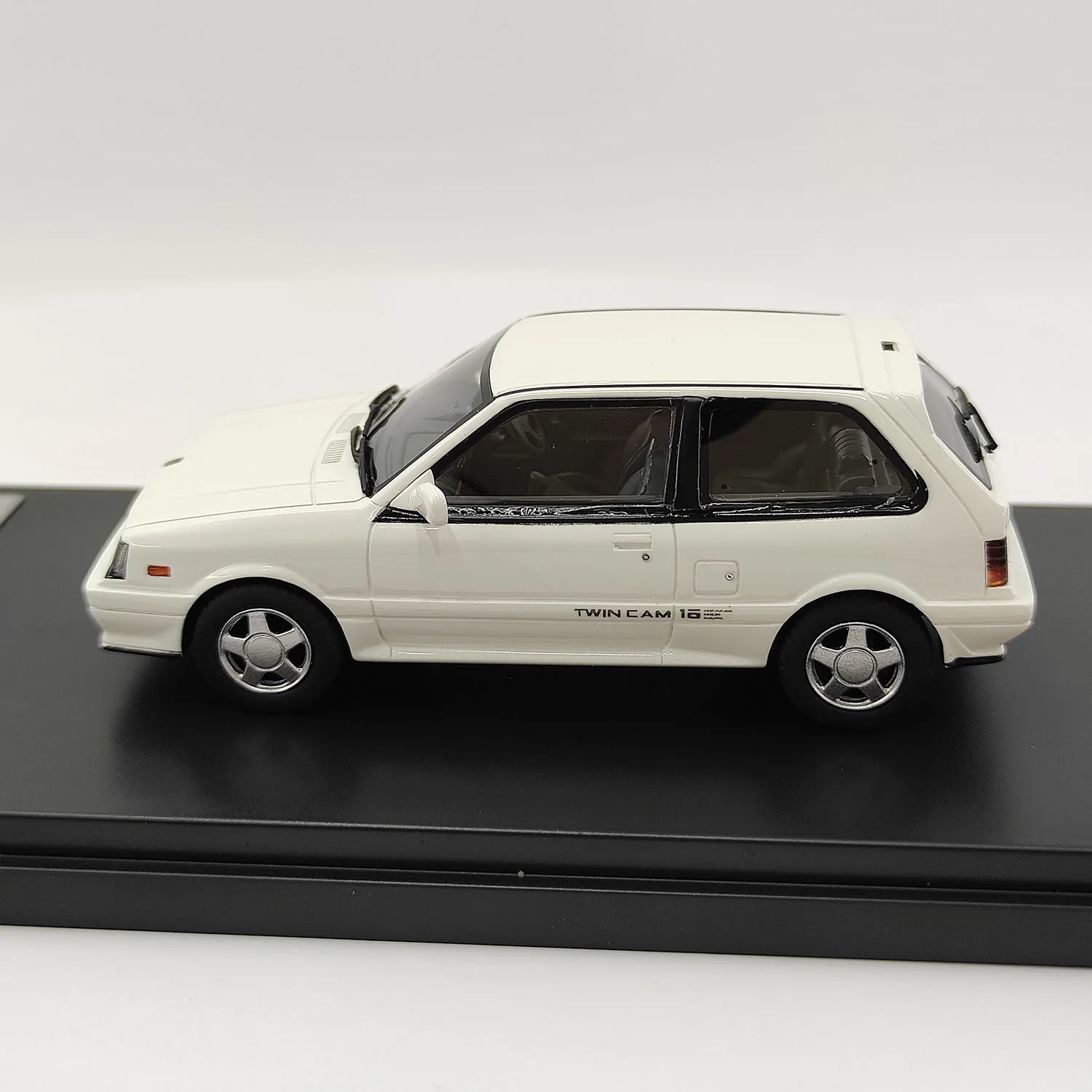 Hi-Story 1:43 Scale Suzuki CULTUS 1300 GT-i 1987 Resin Car Model