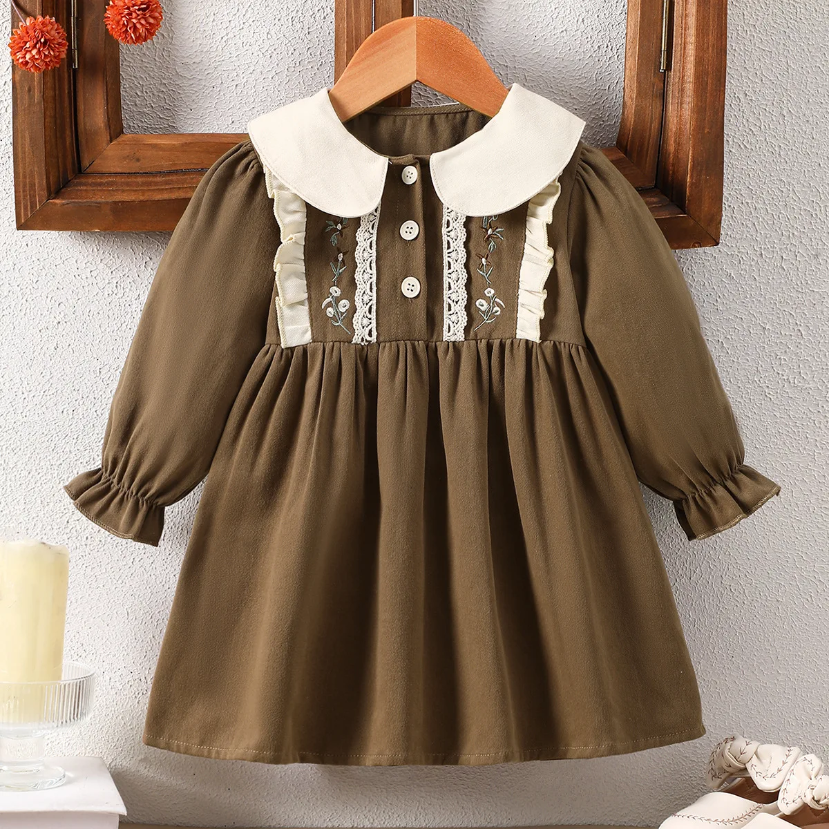 vestido-de-manga-longa-para-meninas-primavera-e-outono-vestido-de-princesa-com-colarinho-de-boneca-em-algodao-e-flores-bordadas