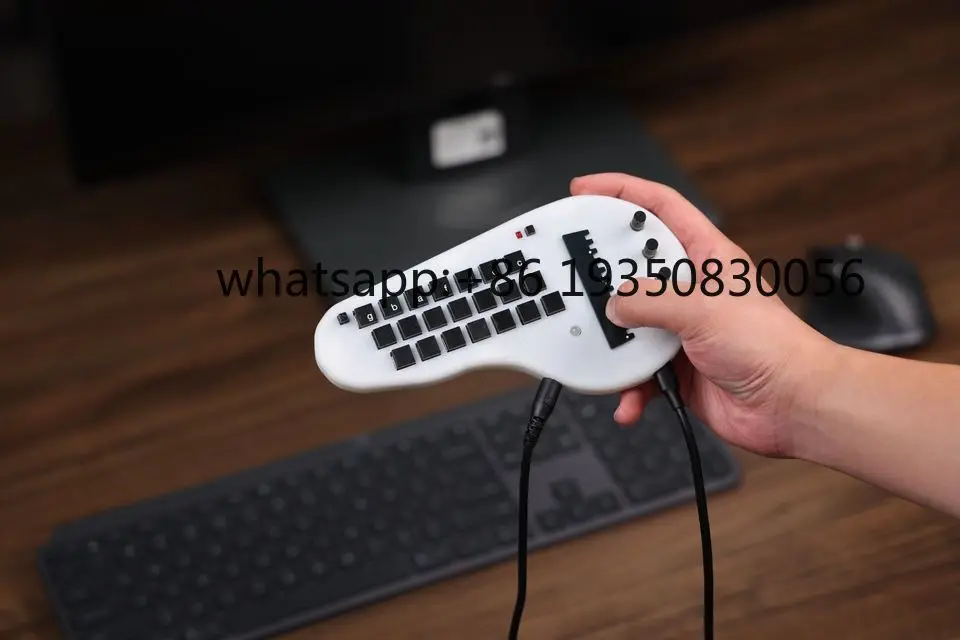 2026-Seeed Studio Minichord Mini Chord Synthesizer USB MIDI Open Source 21 Chord Selector Buttons