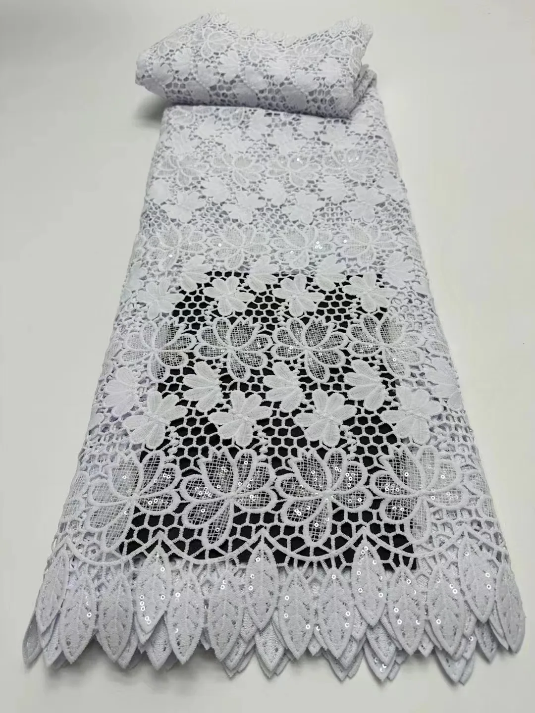 

Nigerian Cord Guipure Lace Fabric 2024 High Qulaity Water Soluble African Lace Fabric Sequined Luxurious Dress for Women