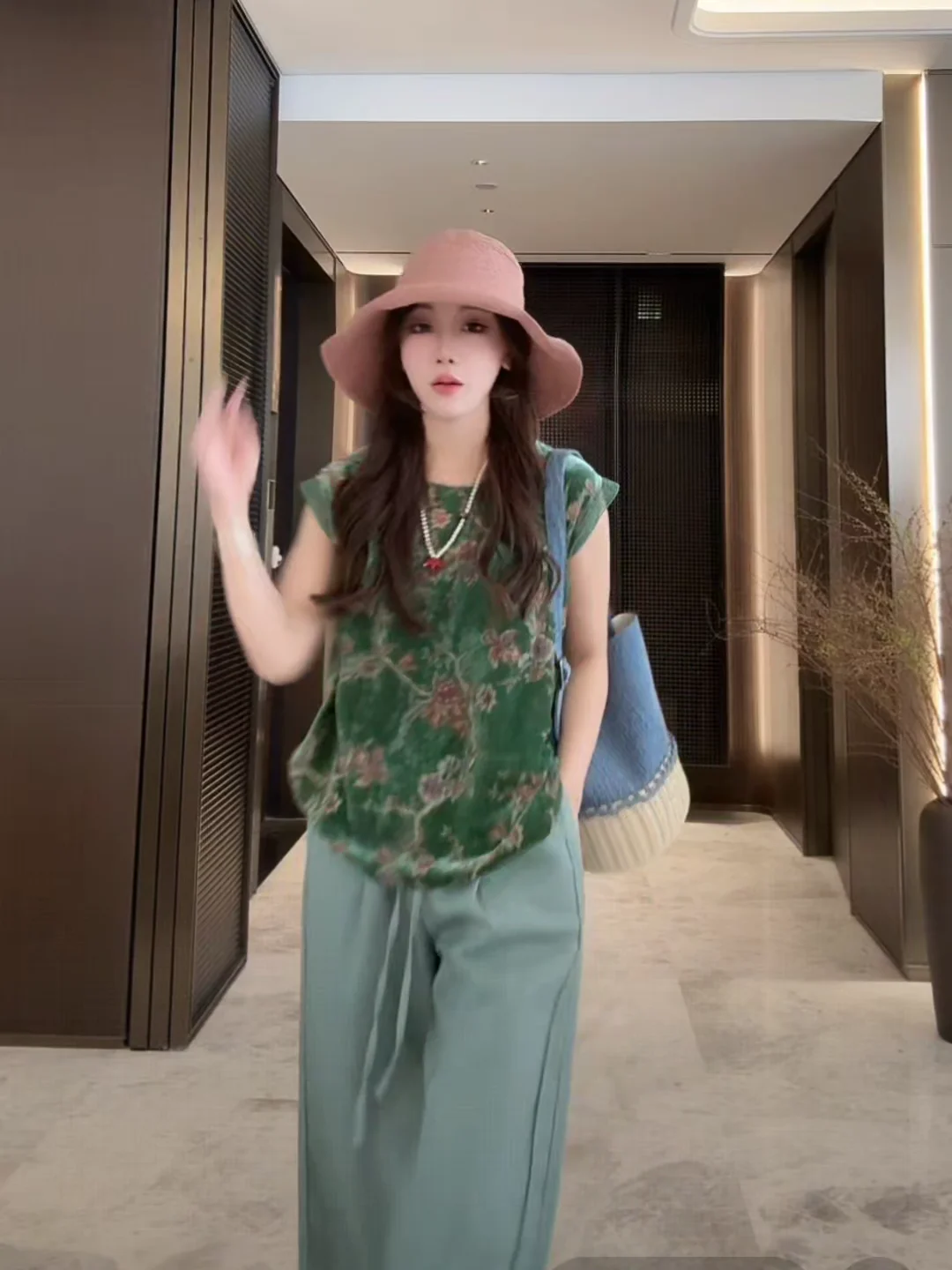 

Pai Xue рекомендуется дикая летняя повседневная легкая свободная утягивающая дышащая футболка с цветочным принтом ort Sve для поездок на работу