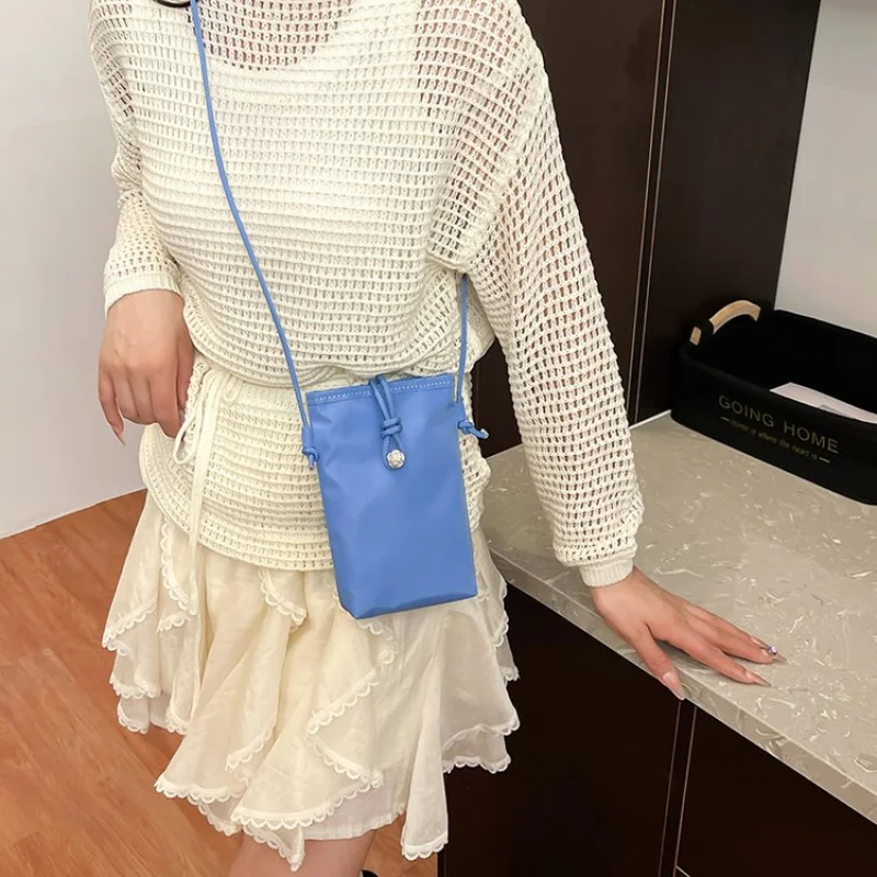 

Famous Designer Women's Tote Bags, High-Quality Leather Handbag For Elegant Ladies, Trendy Crossbody Option