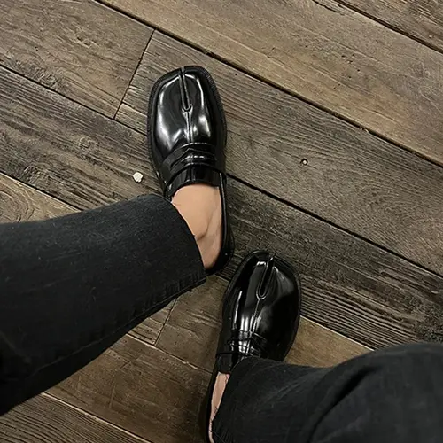 Luxury Couple Shoes Loafer for Men Women Designer Split Toe Casual Leather Shoes Sneakers Fashion Korean Version Trend Shoes New - Image 6