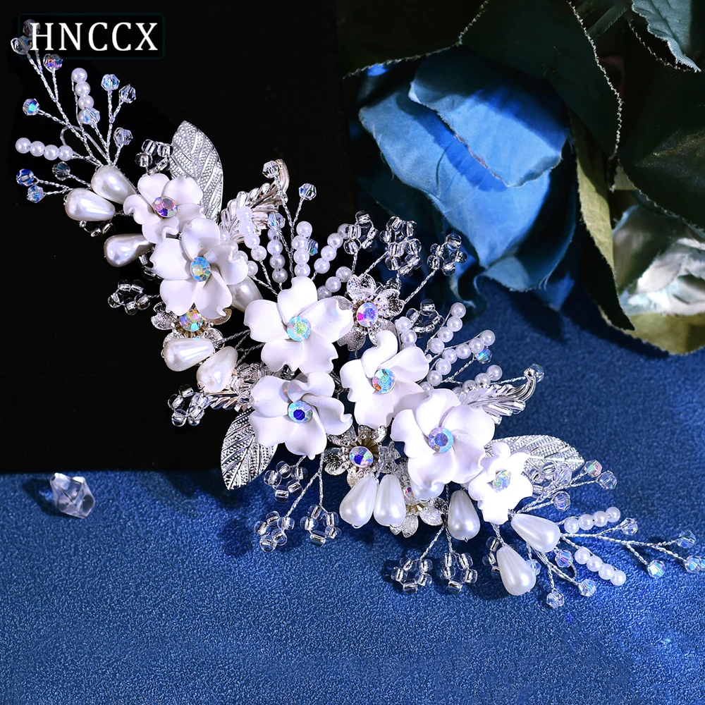 

HNCCX Alloy Leaf Flowers Hair Comb Handmade Wedding Hair Accessories Bride Pearl Headdress Bridesmaid Crystal Headwear CP856