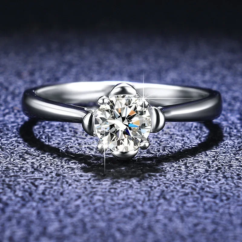 

18K gold inlaid diamond ring, women's four claw diamond ring,D-color moissanite tail ring, PT950 platinum VVS1 fashionable ring