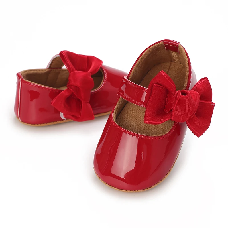 Baby girl cute bow decoration set wearing Mary Jane shoes, children\'s outdoor walking shoes