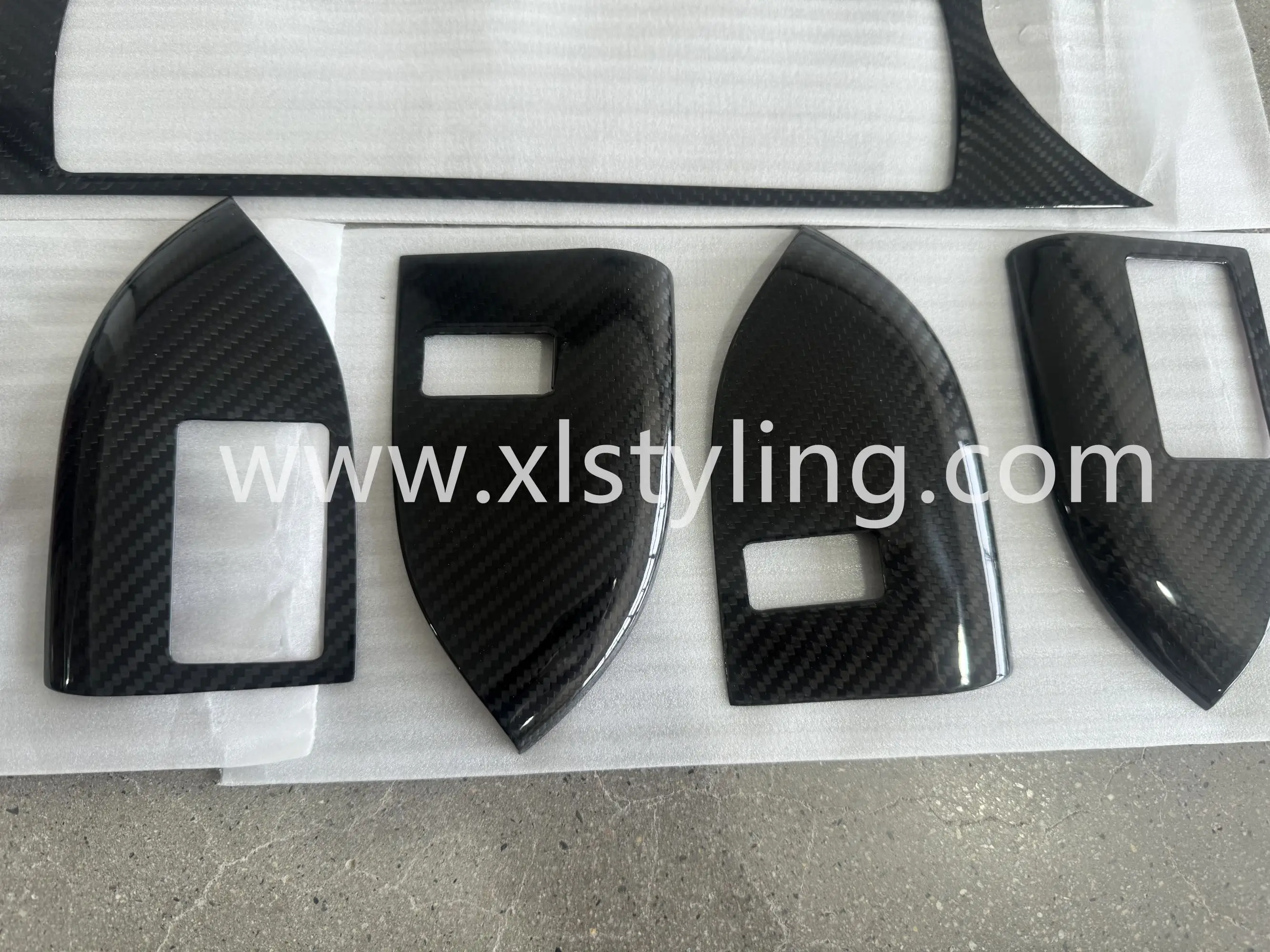 Xlstyling High quality Car Accessories Carbon Fiber Interior Kits Trim For Land Rover Range rover Sport Bodykit 2014-2020