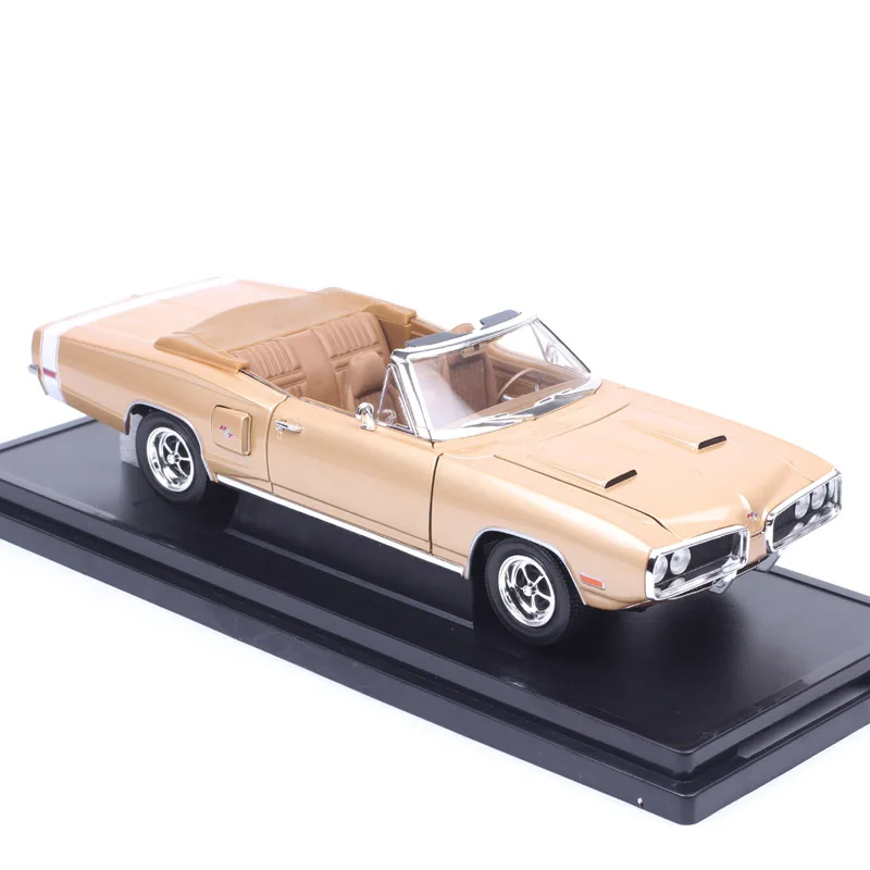 

Road Signature 1/18 Scale Big Vintage 1970 Dodge Coronet R/T Golden Diecasts & Toy Vehicles Metal Model Car Toy Of Collectibles