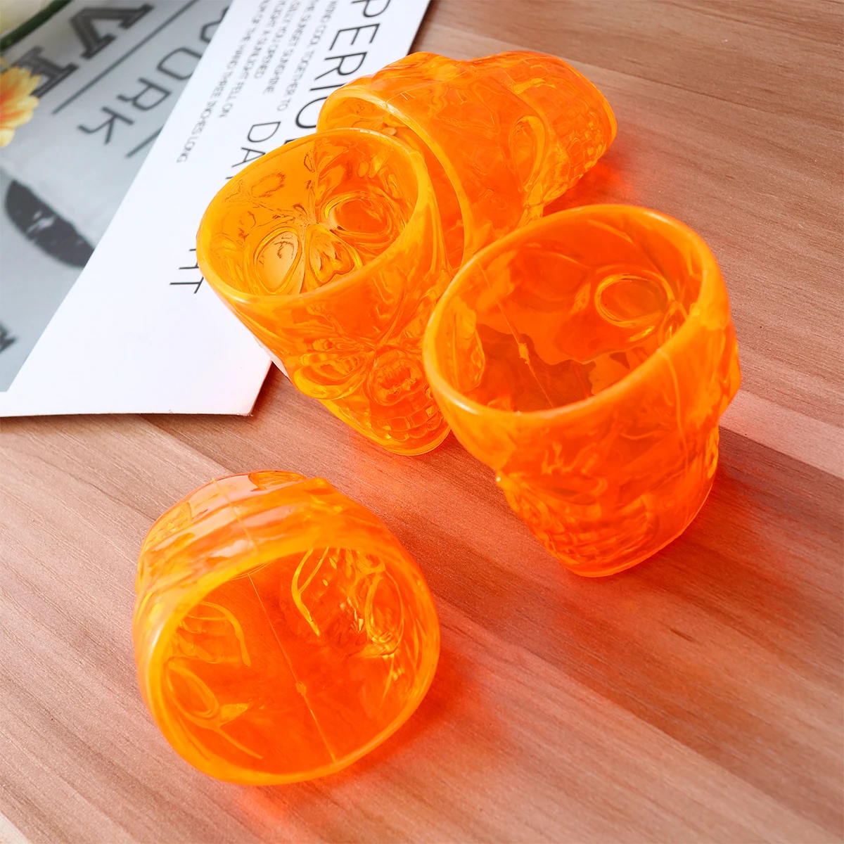 

4pcs Skull Glass Stylish Pattern Halloween Party Tableware Decor Toasting Cup Unique Vision
