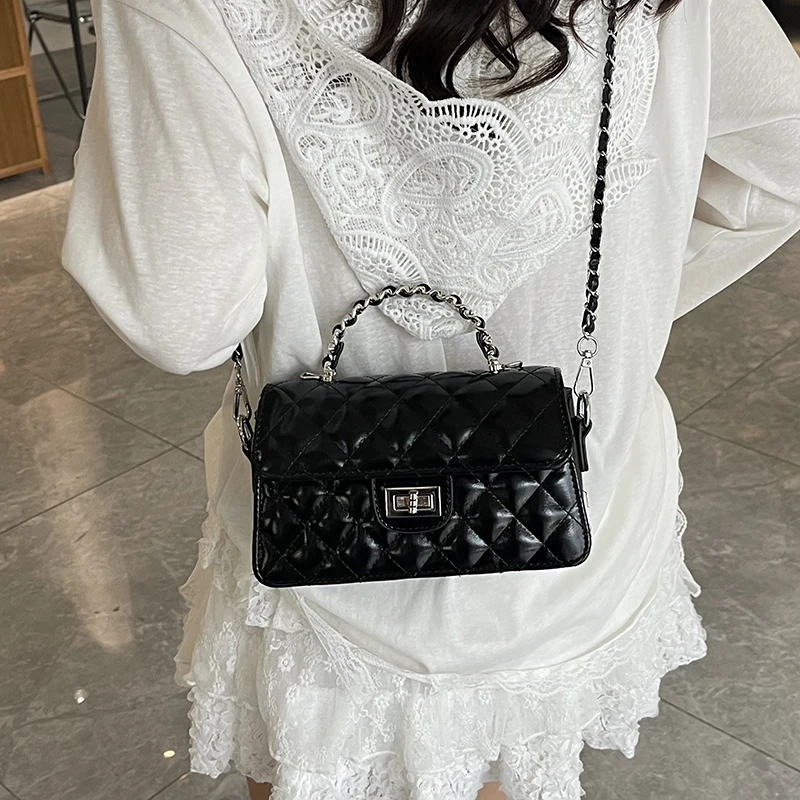 

High-Quality Leather Messenger Bag For Women By Famous Desinger Luxury Brand Popular Classic Elegant Ladies Handbags