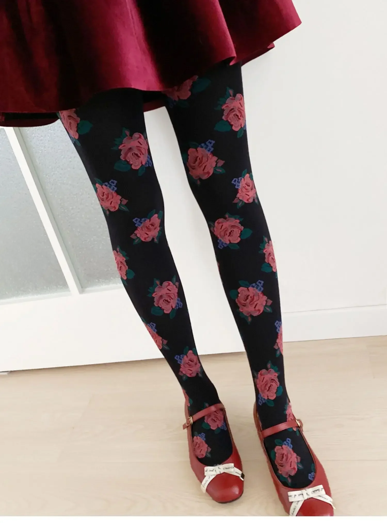 Beautiful Rose Print Tights Retro Pantyhose Black Burgundy Bottoming Stockings Autumn French Style Floral Aesthetics Vintage