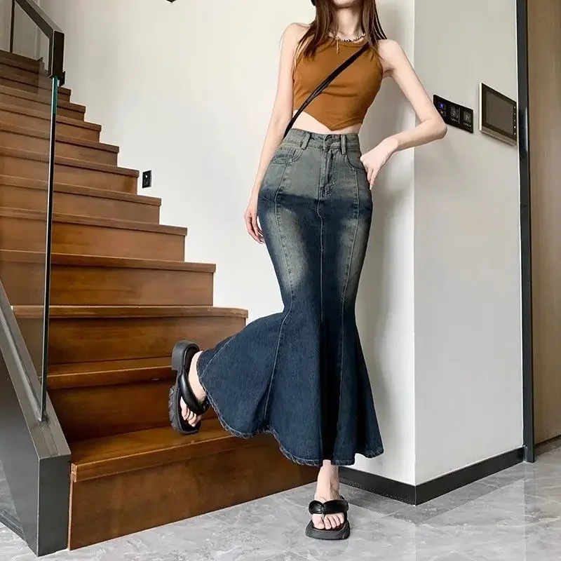 

Women's Spring Summer High Waisted Ombre Patchwork Button Pocket Ruffled Retro Distressed Fishtail Denim Half-length Skirt B639