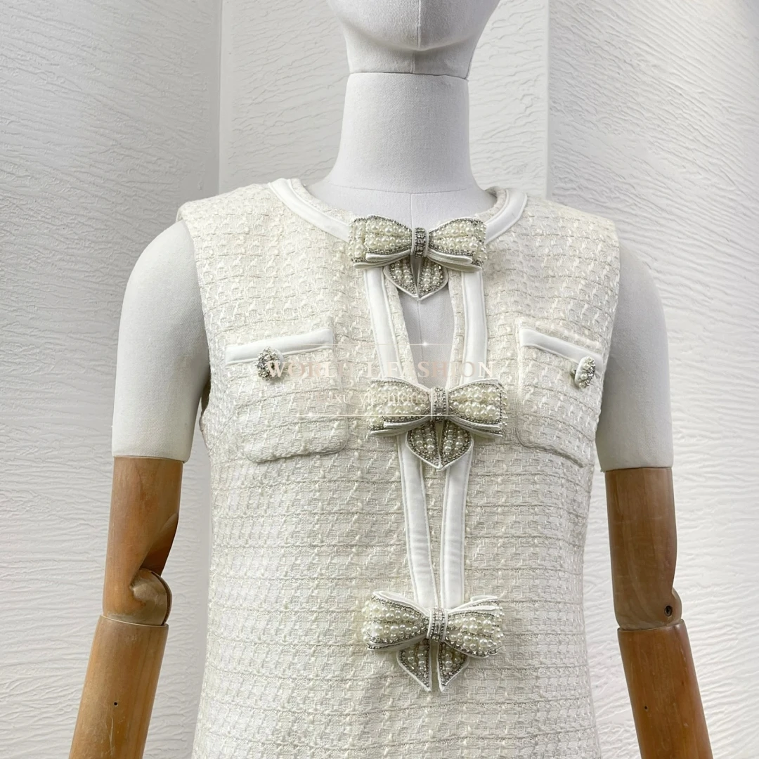 Mini sukienka bez rękawów z tweedem w kolorze kości słoniowej i kokardką 2025 wysokiej jakości