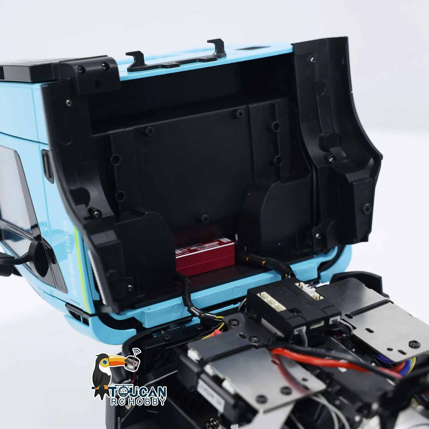 

Радиоуправляемый гидравлический самосвал 8x4, масштаб 1/14, окрашенный, собранный, металлический, 2-скоростной, с дифференциальным блокированием осей, светом и звуком, игрушка