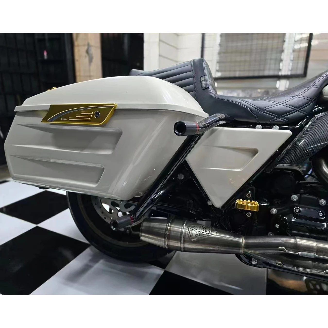 لـ Harley-Davidson Softail Low Rider Road Street Glide صندوق جانبي تنافسي - حل تخزين مخصص للدراجات النارية