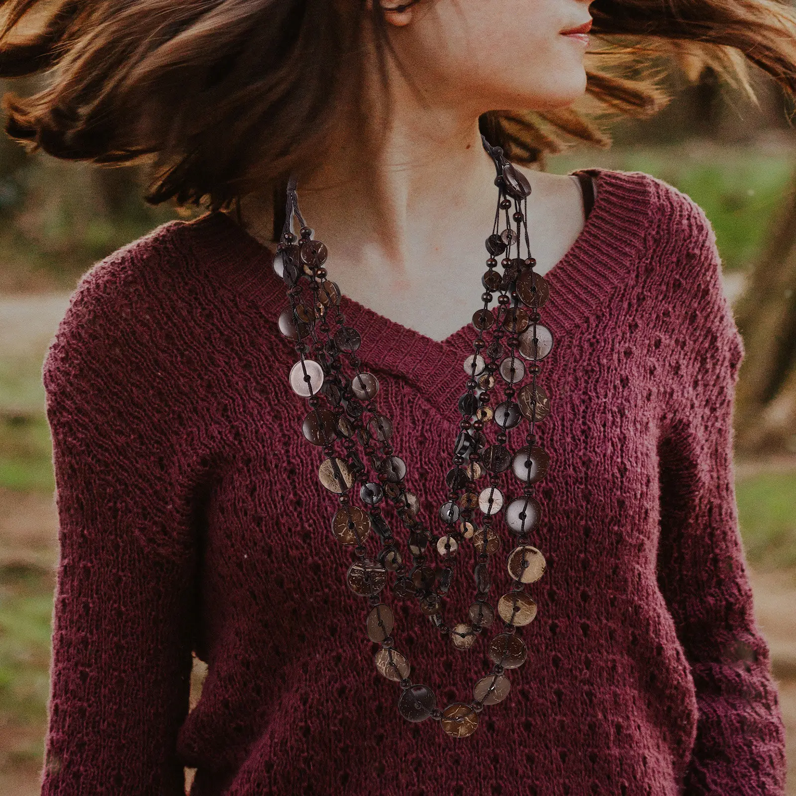 

Винтажное ожерелье ручной работы из кокосовой скорлупы и деревянных бусин для женщин, в стиле ретро-бохо, эффектное многослойное длинное пляжное украшение, коричневое деревянное