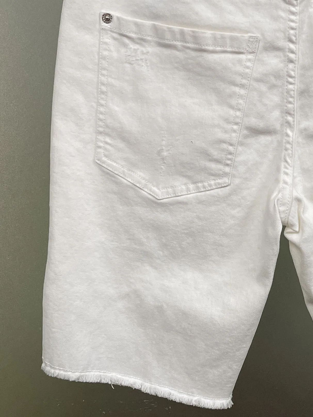 2024 Spring/Summer New Denim Shorts for Men D2 Jeans Trendy Men Black Simple and Versatile Printed Slim Fit Micro Elastic