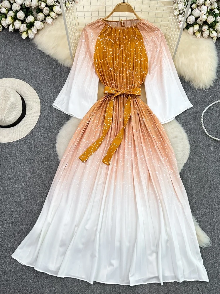 夏らしいヴィンテージ風スリムフィットAラインミディ丈ワンピース レディース ラウンドネック 七分袖 ツートンカラー プリーツワンピース 韓国風