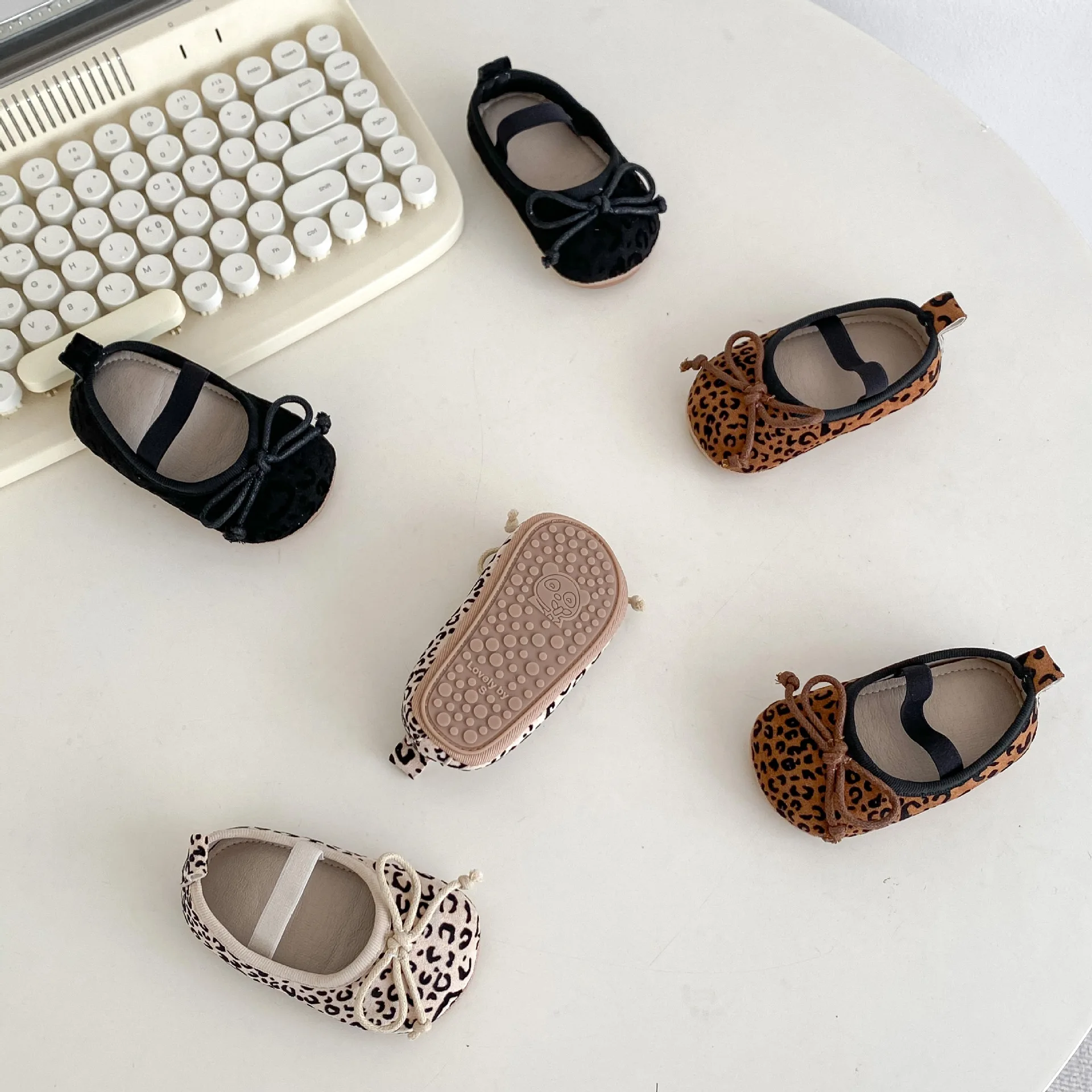 ​​2025 Spring Fall Baby Girl First Walkers Bow Leopard Print Round Toe Soft Sole Non-Slip 0-18 Months​