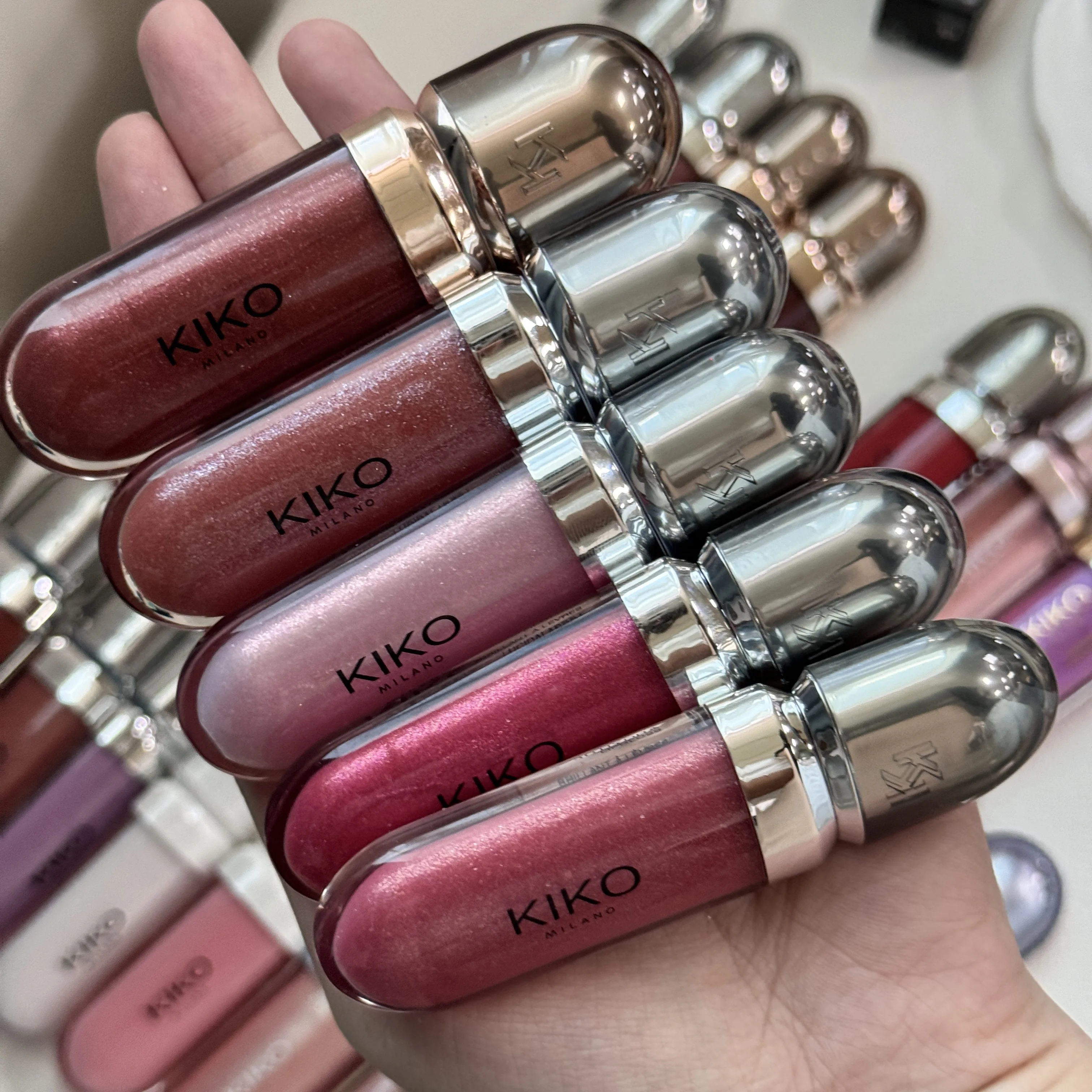 Lip Gloss Cair 3D KIKO Water L - Skincare Laneige ulasan dan harga