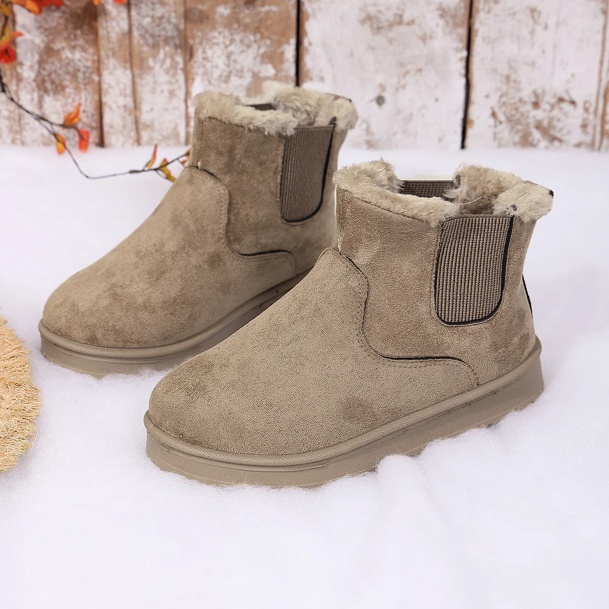 Damen-Stiefeletten mit Fransen zum Hineinschlüpfen, trendige, bequeme Winter-Kurzstiefel – Detail 3