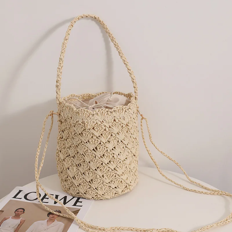 Handgemachte gewebte Damen Umhängetasche böhmische Quaste Umhängetaschen gestrickt Sommer Eimer Stroh Strand tasche weibliche Handtaschen