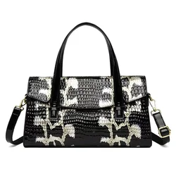 2024 New Serpentine large capacity bag stylish full shoulder bag J80