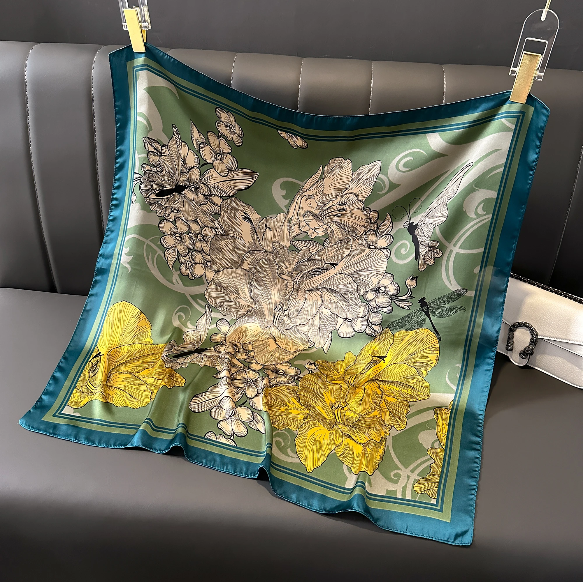 New Luxury Brand Fashion 70*70cm Square Scarves Design Twill Silk Scarf Women Hijab Bandana Shawl Wraps Echarpe Foulard