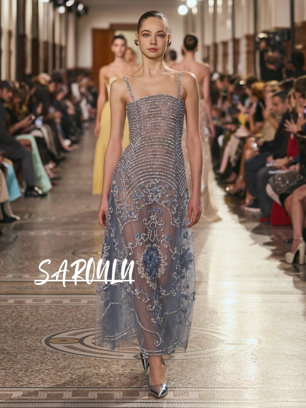 

Runway Style Dusty Blue Sequined Evening Dress Luxury Beaded See Through Formal Dubai Prom Gala Party Customized Cocktail Gown