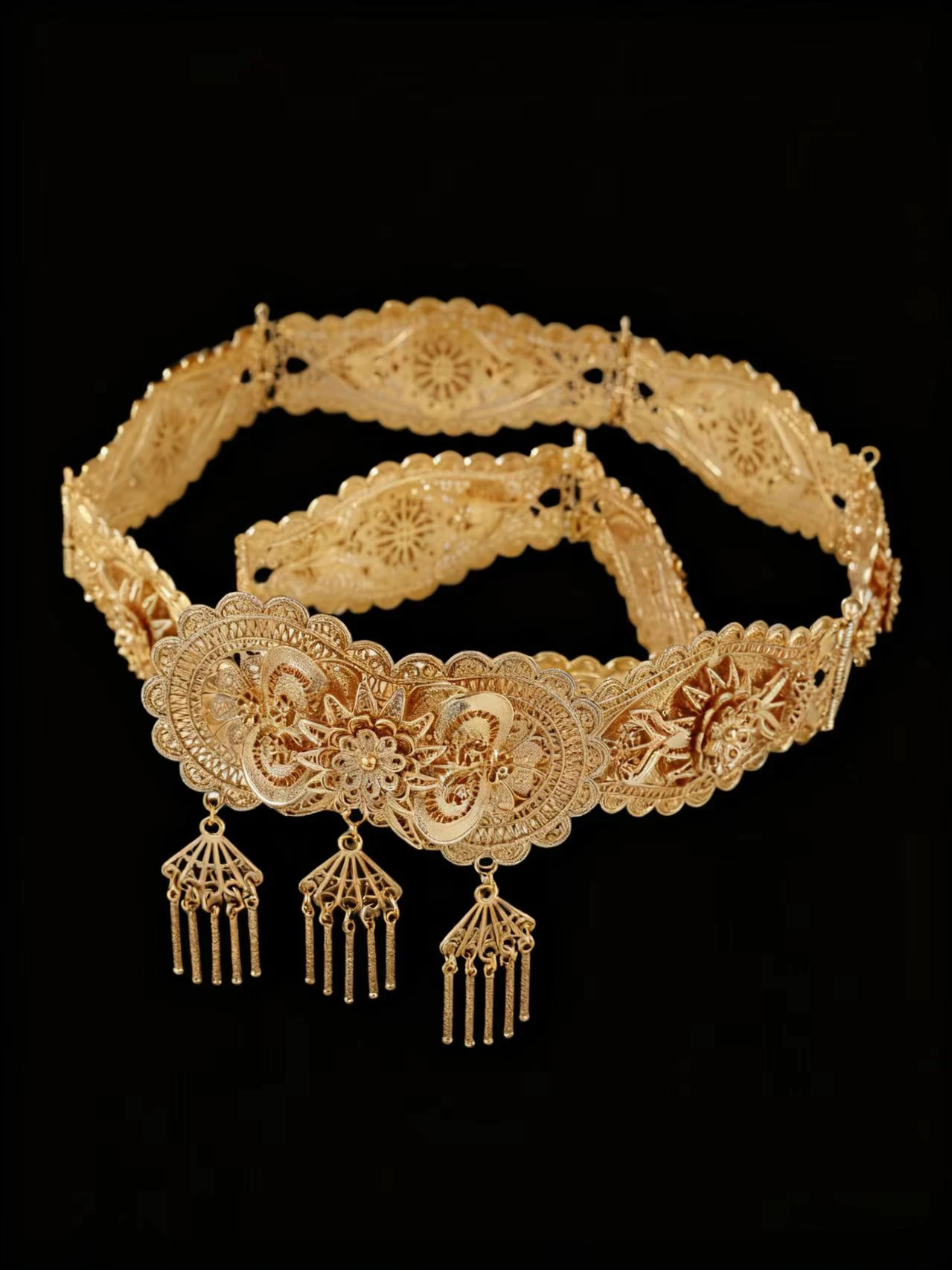 1 حزام رداء نسائي أنيق فاخر عصري بتصميم زهرة منحوتة ومطابقة مع شرابة معدنية لمجوهرات الزفاف للسيدات