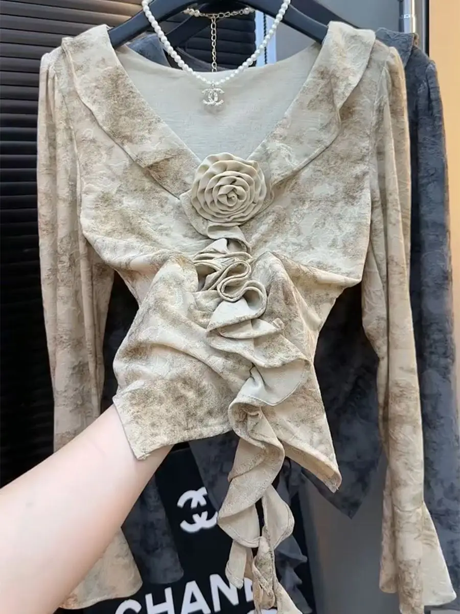 

French Style V Neck Floral Embellished Fitted Top