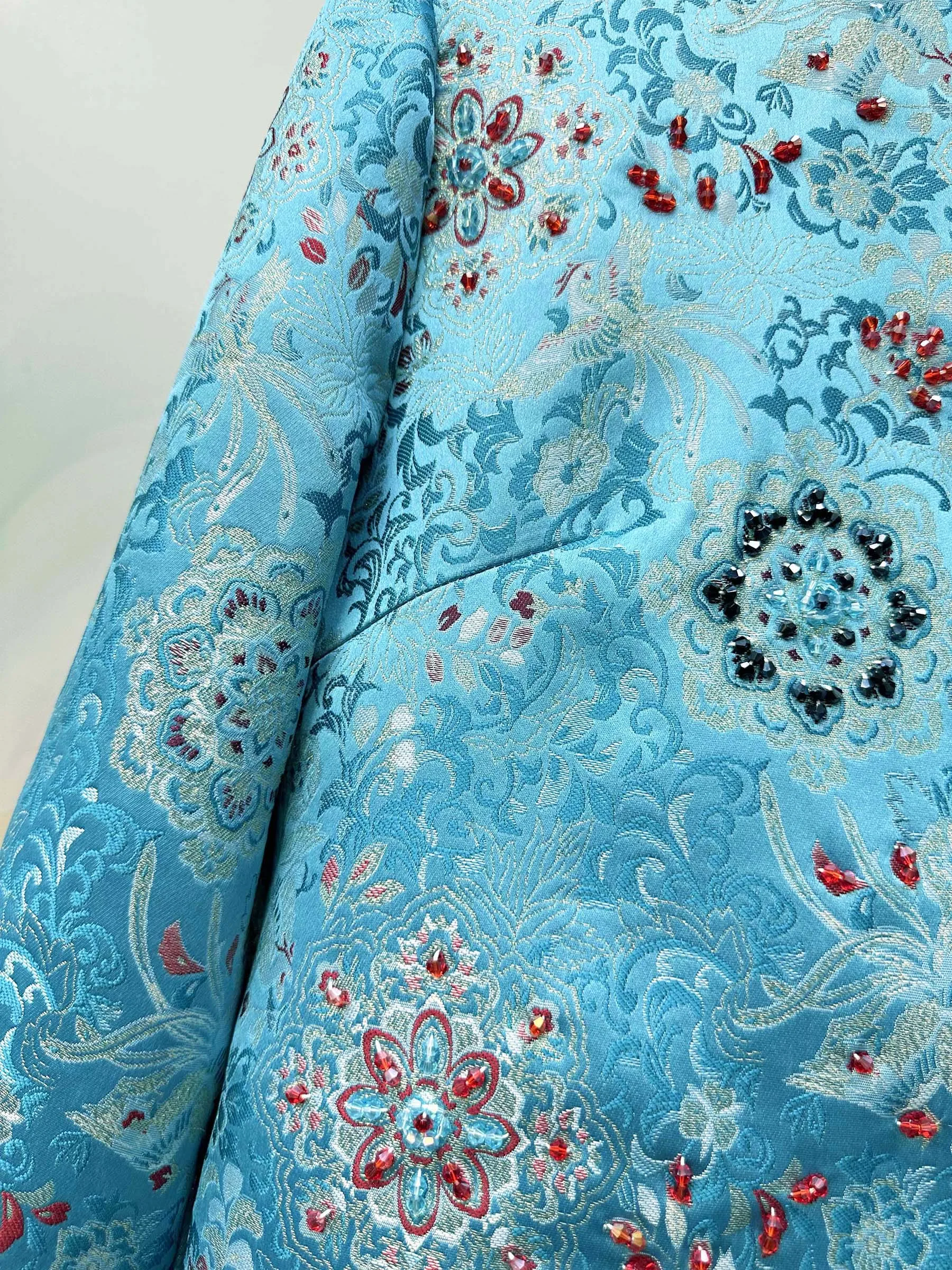 2026 Spring Chinese Style Elegant Jacquard Embroidery Heavy Industry Beading Round Neck Long Sleeve Short Jackets Coat for Women