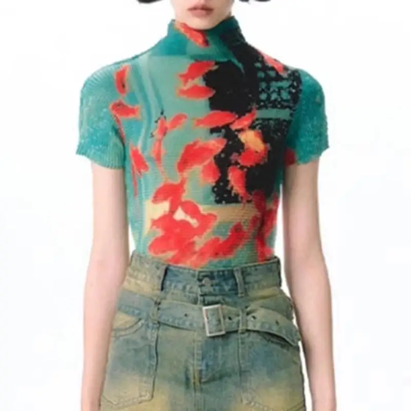 Camiseta con estampado Retro para mujer, blusa de diseño elástico alto, cuello medio alto, informal, fina, moda coreana Y2K 2000S, Tops ajustados de verano