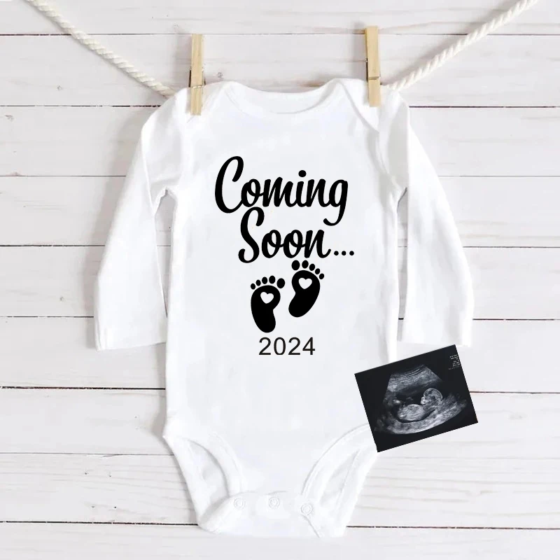 

Announcement Baby 2024 Baby Bodysuit Baby Babygrow Sleepsuit Newborn Hospital Coming Home Outfit Infant Pregnancy Reveal Clothes