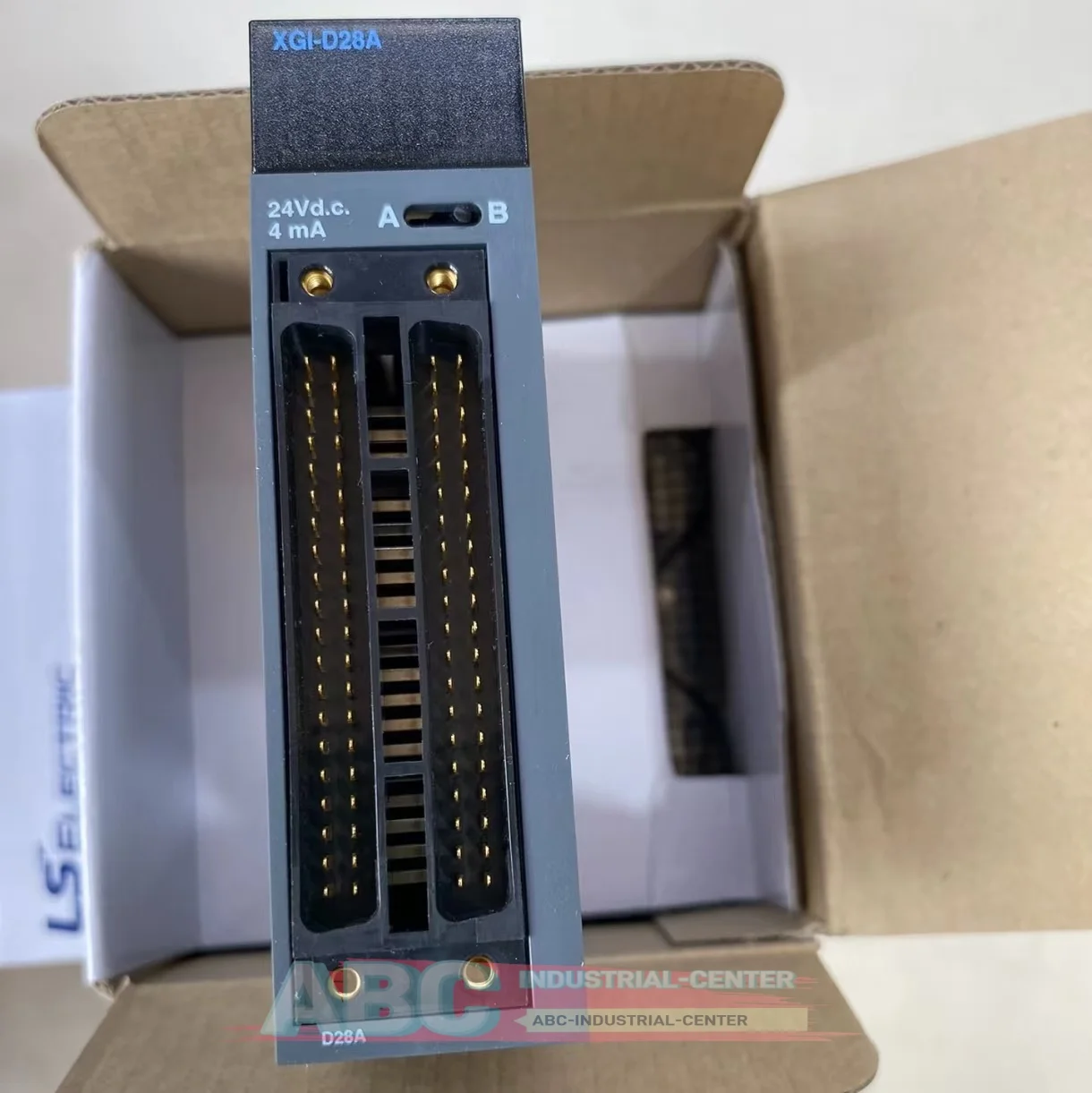 새로운 XGI-D24A XGI-CPUUN GPL-AV8C PLC 모듈(박스 포함)