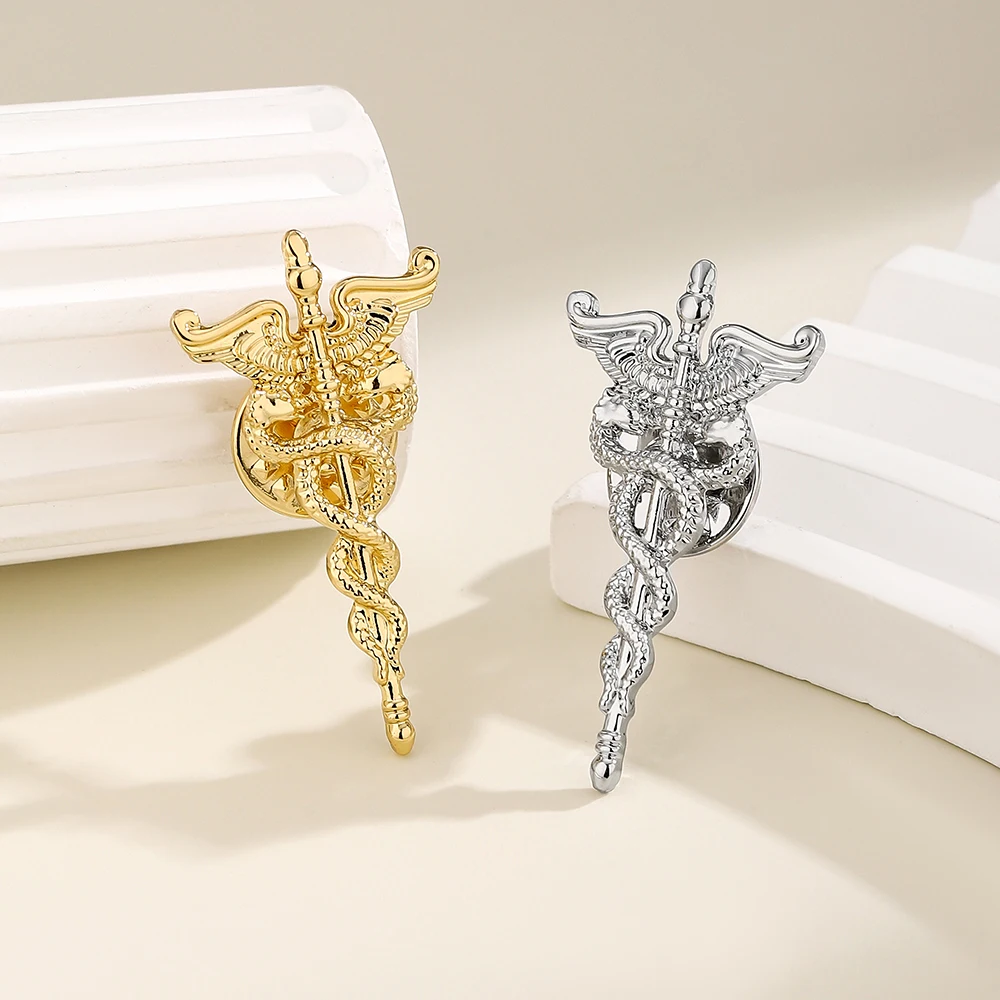 Hanreshe جديد الطبية Caduceus بروش الطب قضيب من Asclepius دبوس الأفعى الموظفين شارة للطبيب ممرضة التمريض طالب