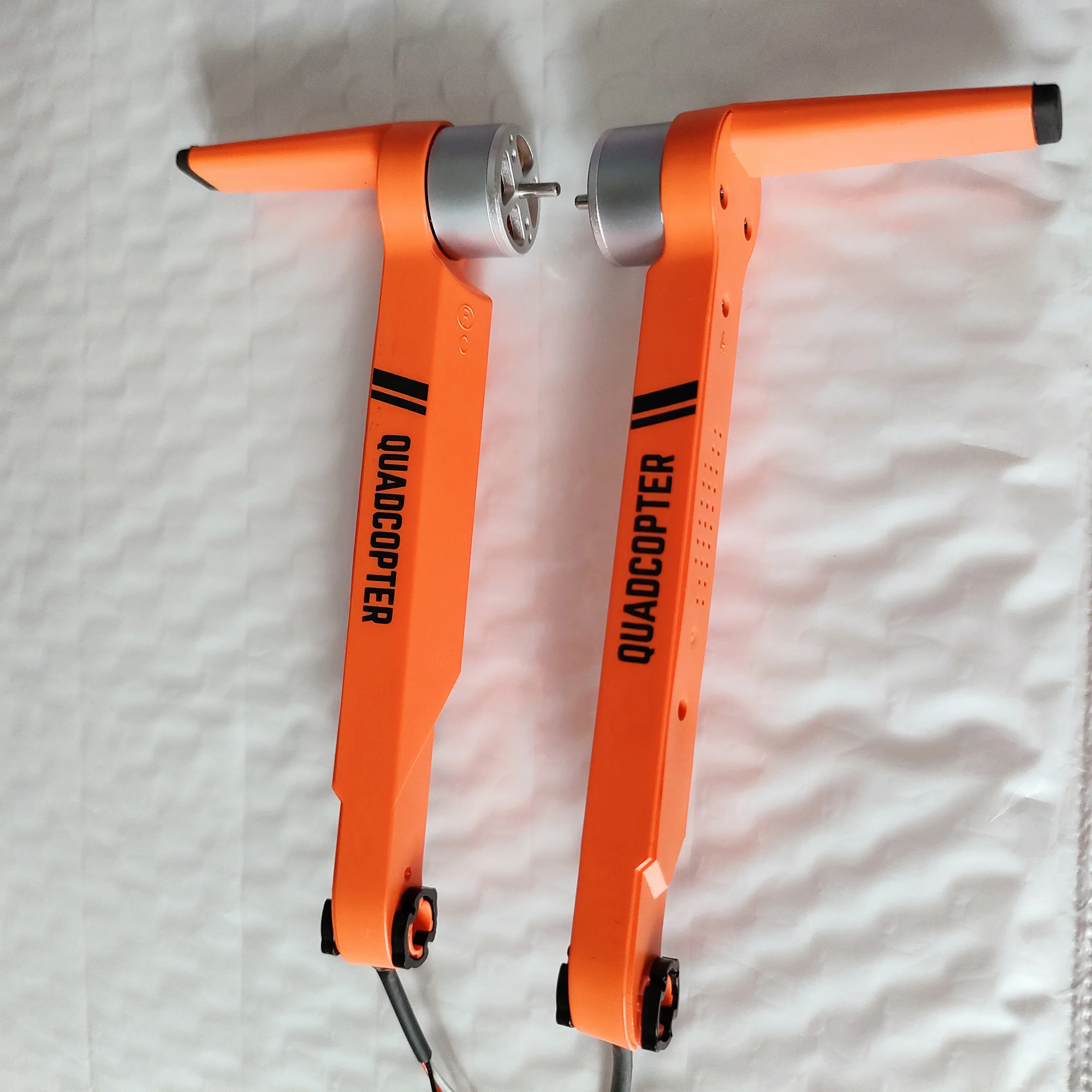 Pomarańczowy kolor oryginalny KF102 przednie tylne ramię z bezszczotkowym silnikiem KF-102 RC GPS Drone Quadcopter Arm części zamienne akcesoria