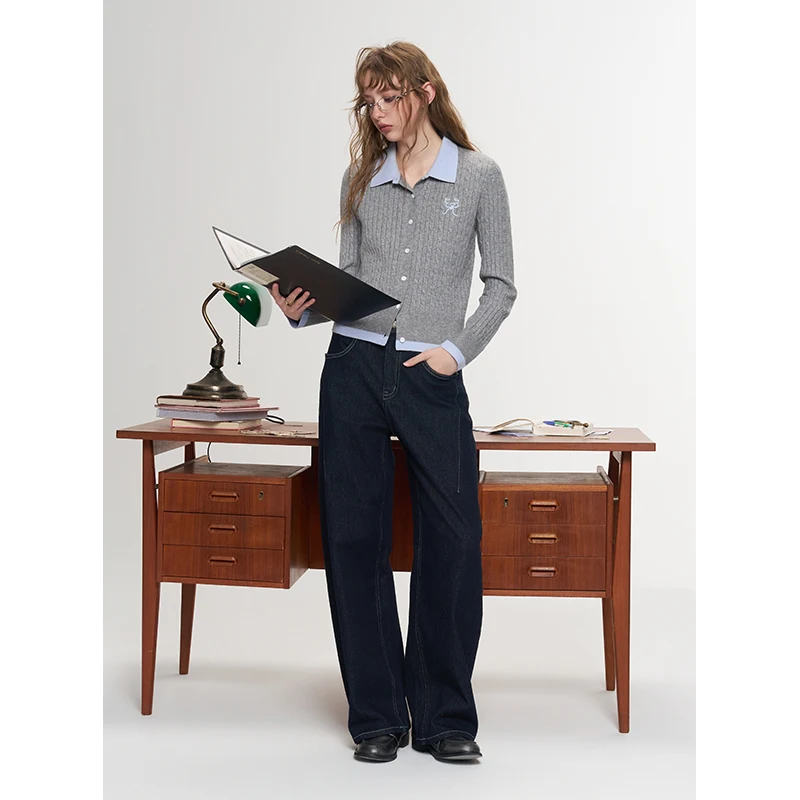ELFSACK Women Vintage Cable Knit Cropped Cardigan, Polo Collar Button‑Up Sweater with Contrast Trim & Embroidery Daily Outfit