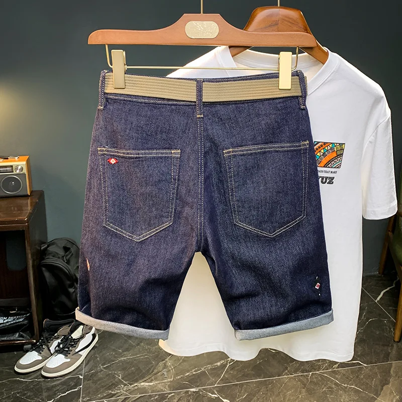 Pantalones cortos de mezclilla delgados bordados para hombre, tendencia elástica delgada, moda versátil, gama alta, asequible, pantalones recortados casuales de lujo, Verano