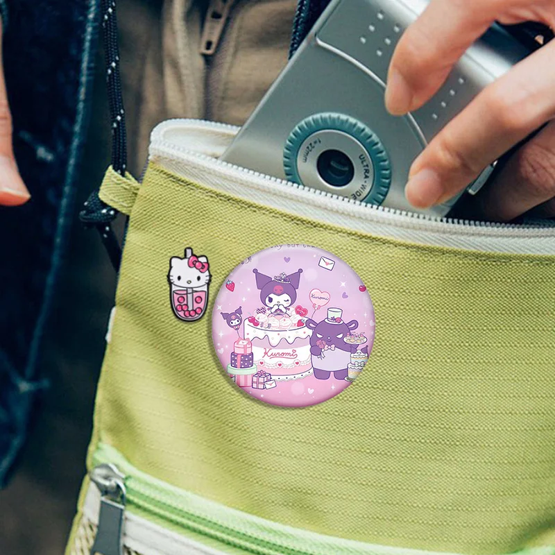 Broche Kuromi de dibujos animados de Anime, insignia de solapa de melodía Kawaii, mochila, camisa, sombrero, Pin de Metal, accesorios bonitos, regalos de cumpleaños para niños