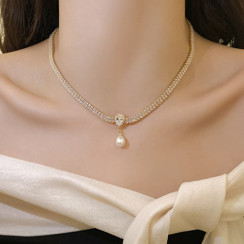 Korean New Design Fashion Jewelry 14K Gold Plated Luxury Square Full Zircon Pearl Drop Necklace Elegant Women\'s Wedding Party