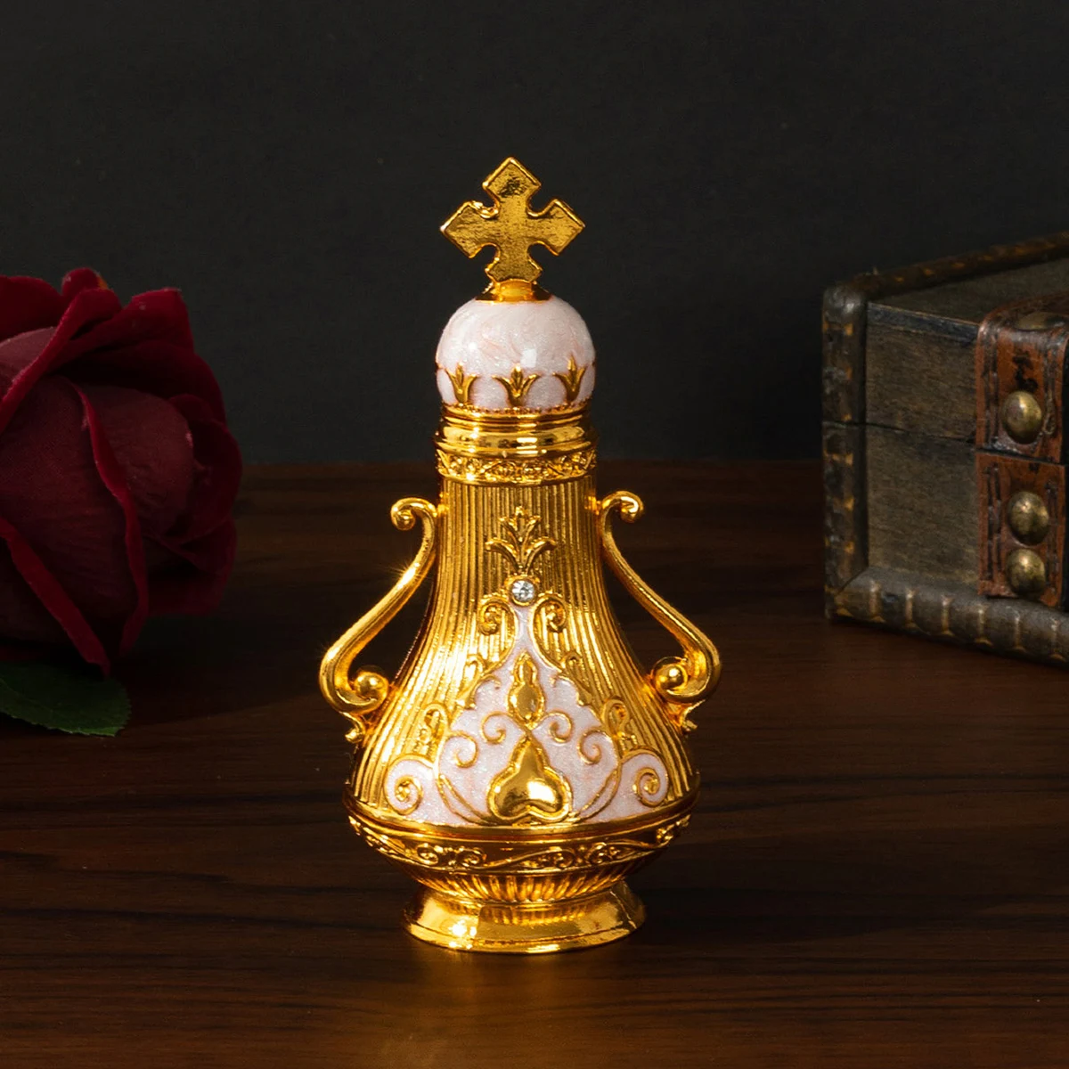 Middle East Dubai style cross glass perfume bottle beautifully decorated Dubai Arabian essential oil bottle empty perfume bottle