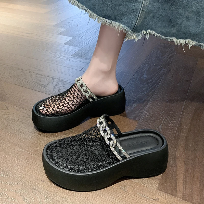 

Новинка 2023 года, женские тканые сетчатые тапочки с водными бриллиантами, летние уличные тапочки Thi Bot с вырезами на голову, закрытые головкой f