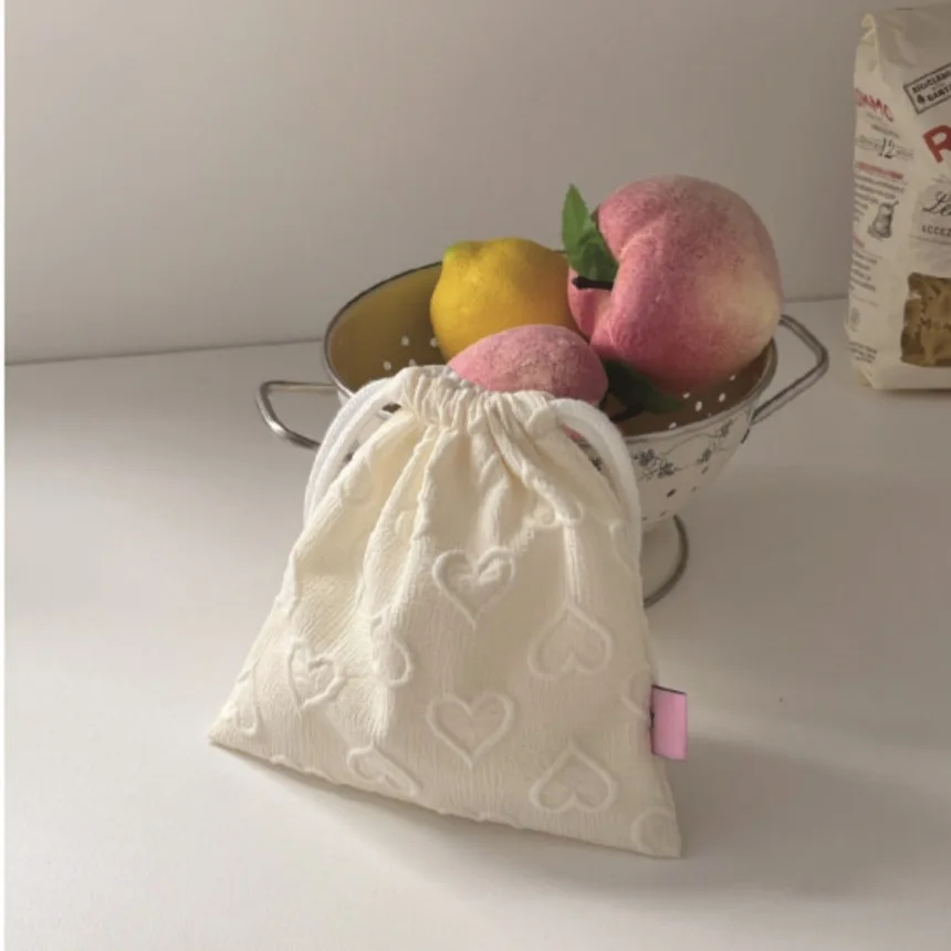 ผู้หญิงน่ารัก Jacquard Heart Drawstring แบบพกพานักเรียนลิปสติกอายแชโดว์หัวใจเล็กๆ Drawstring ปากกระเป๋าเก็บตลก