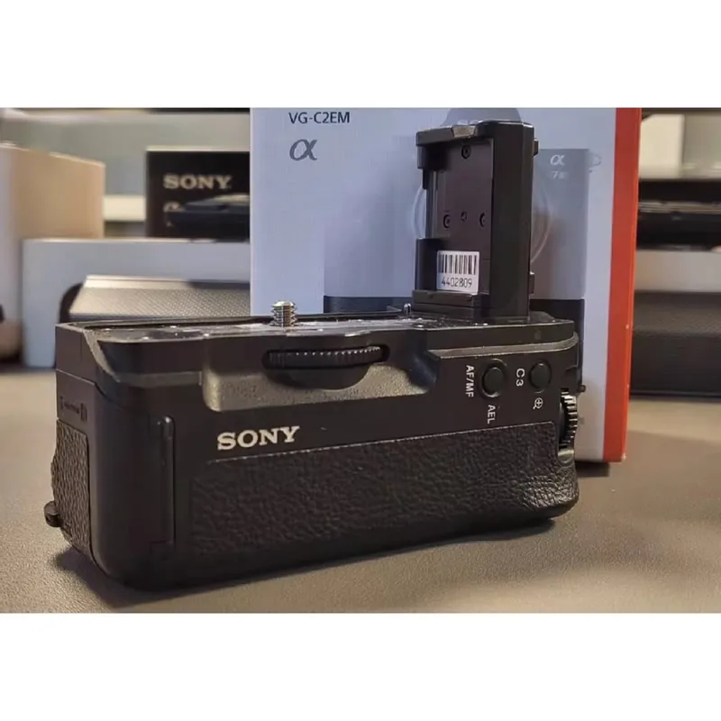 Used Original VG-C2EM Vertical Grip for Sony a7M2 a7R2 a7RM2 a7SM2 a7S2 Battery Grip