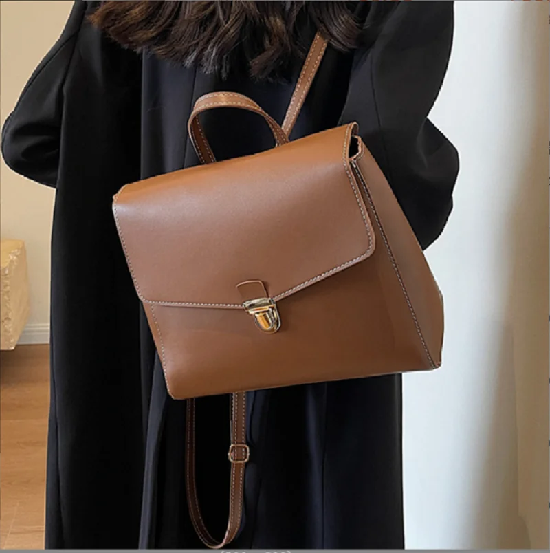 New Fashion Luxury Vintage Large Capacity Travel Backpack Women High Quality Soft Leather Shoulder Bags Totes School Bag