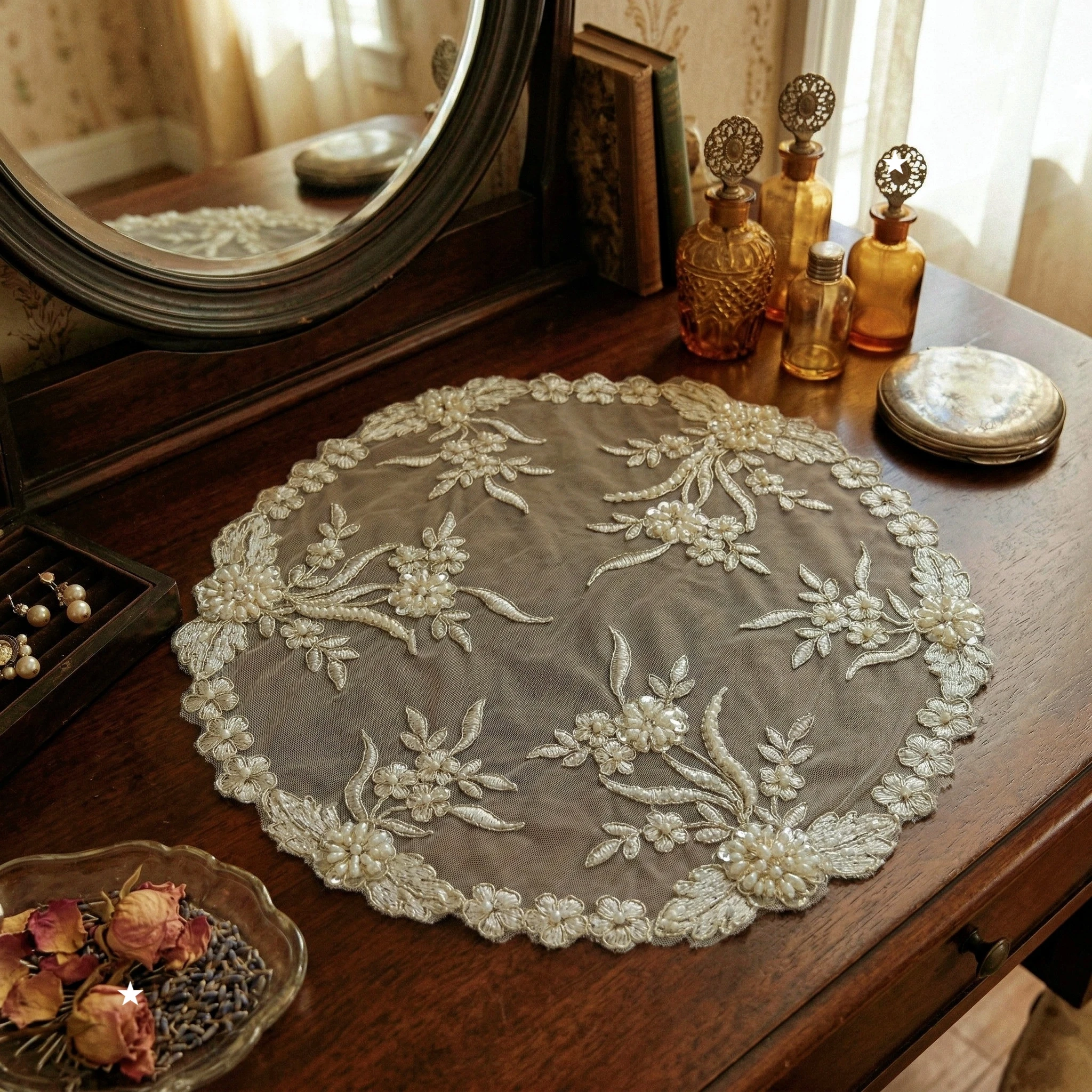 Golden Round Placemats Vintage Handmade Embroidery Coasters American Breakfast Mats Lace Napkins Table Decoration And Accessorie view 4