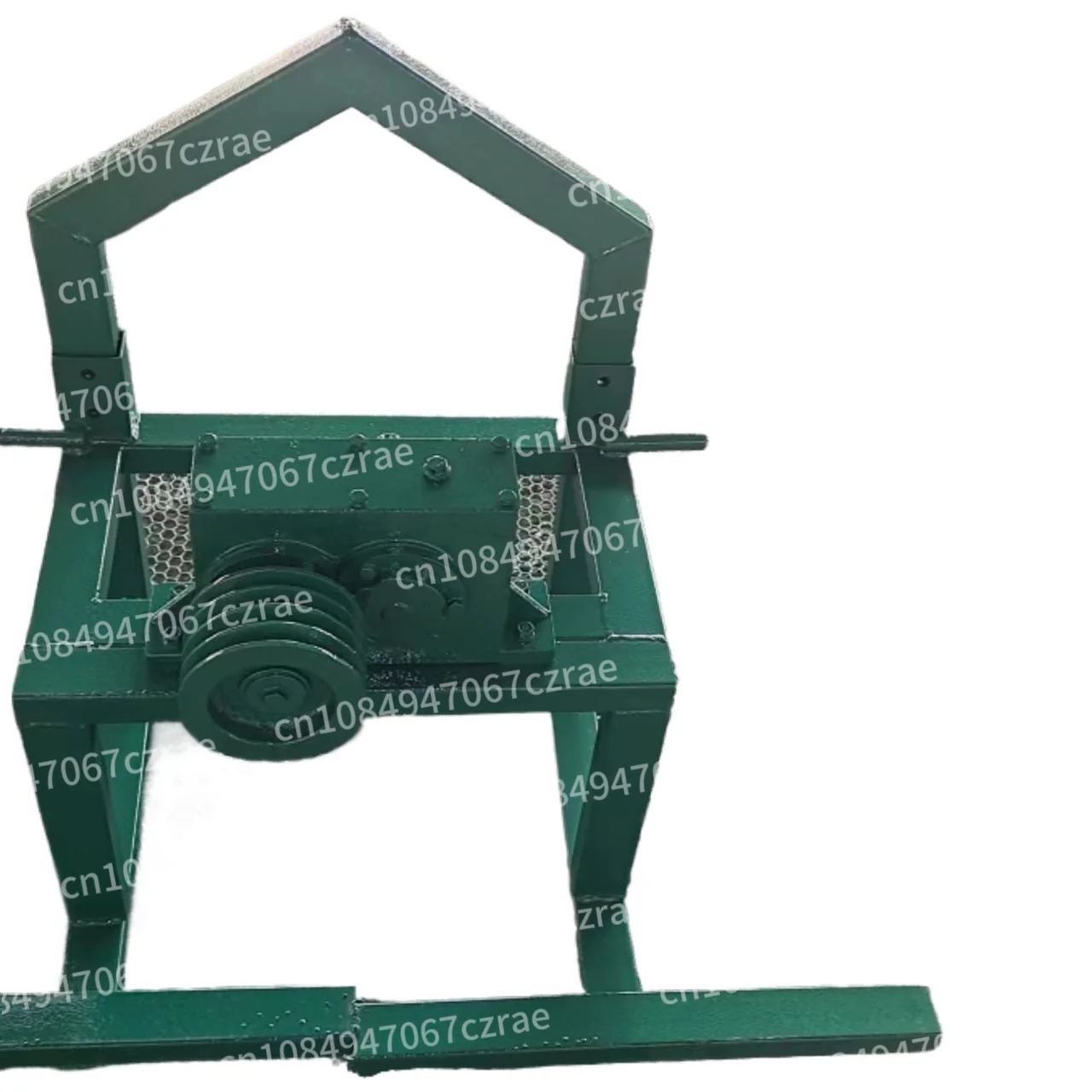 

Soft shaft water pump tractor rear output water pump bracket