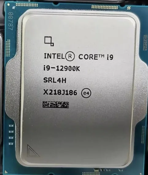 New Core i9 12900K i9-12900K CPU processor 3.1 GHz 16 Core 24 Thread LGA 1700 L3=30M 7NM CPU without cooler